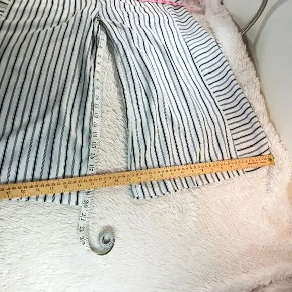 Doe & Rae Wide Leg Cropped Culotte Palazzo Striped Pants Black/White Womans Med - Picture 8 of 11